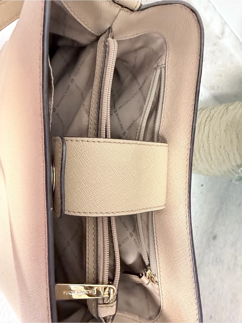 Michael Kors Sophia Shoulder Bag - Picture 3 of 9